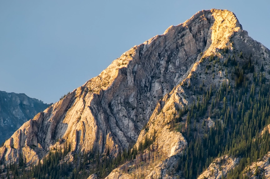 Aventura en las Montañas Rocosas Canadienses